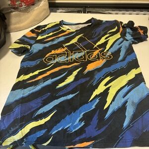 Adidas tshirt